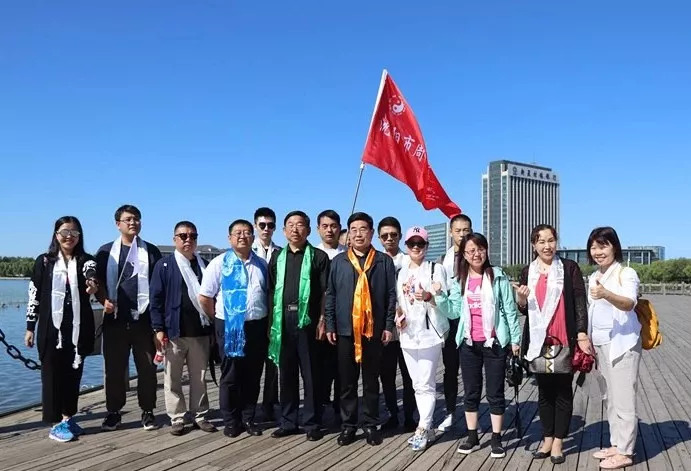 郊游圆满结束，队员备战决赛阶段()