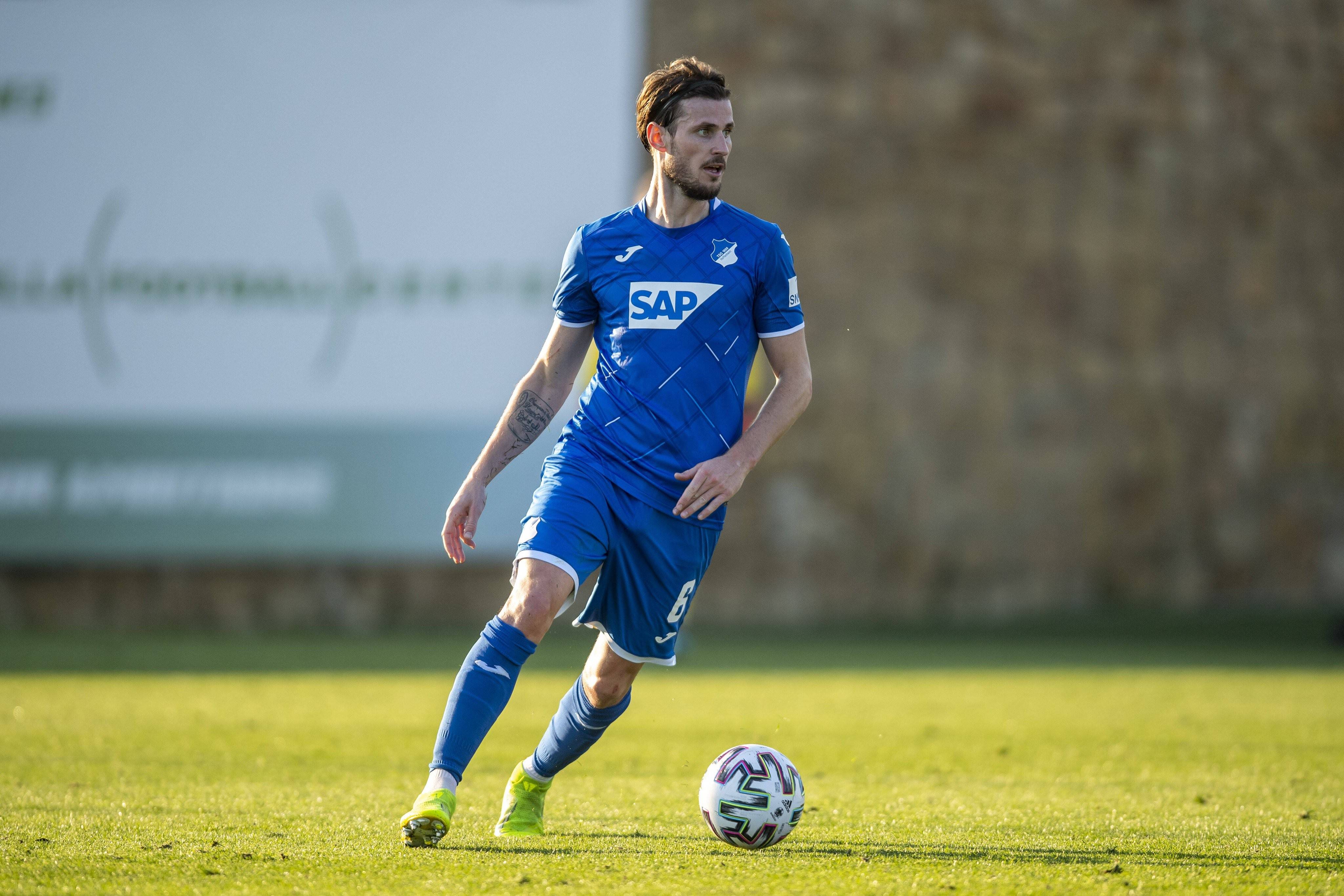 斯图加特队在关键比赛实现惊人逆转()