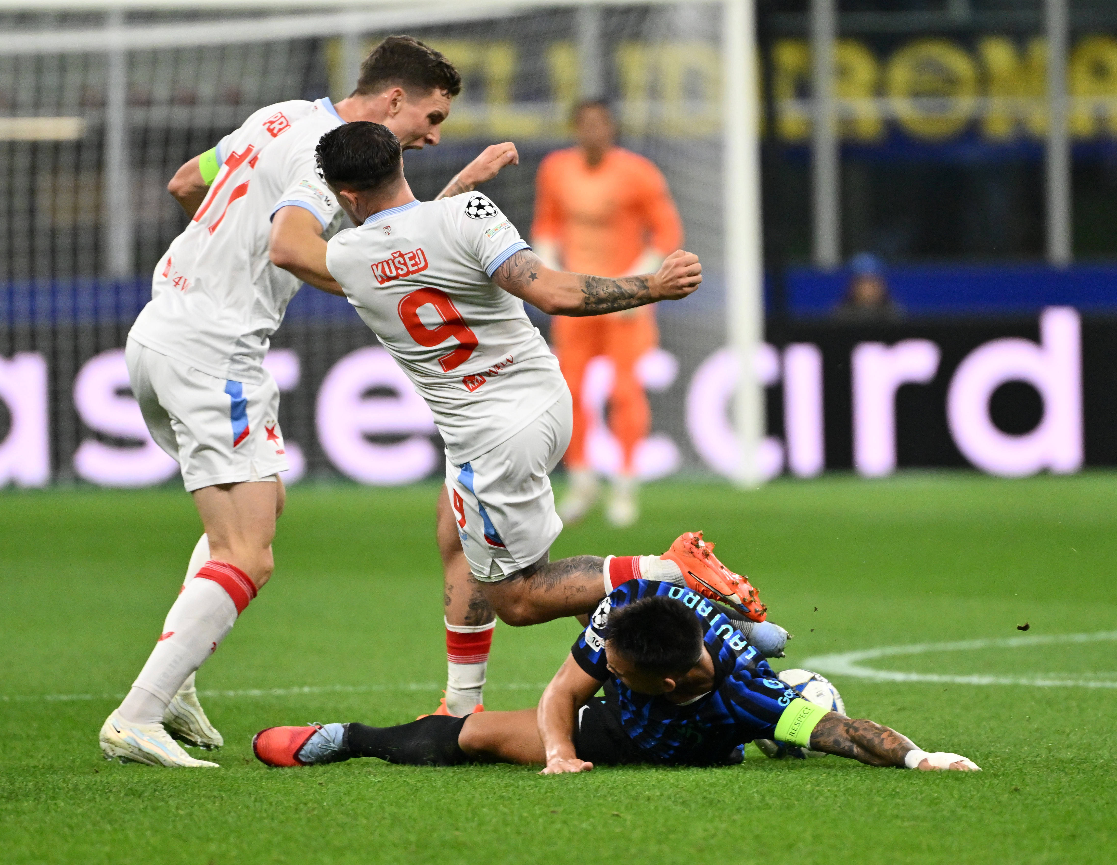 冰岛不敌丹麦，欧洲国家联赛遭遇困境()