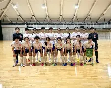 海地女足球员集训备战,为国家争光() 海地女足球员集训备战,为国家争光()