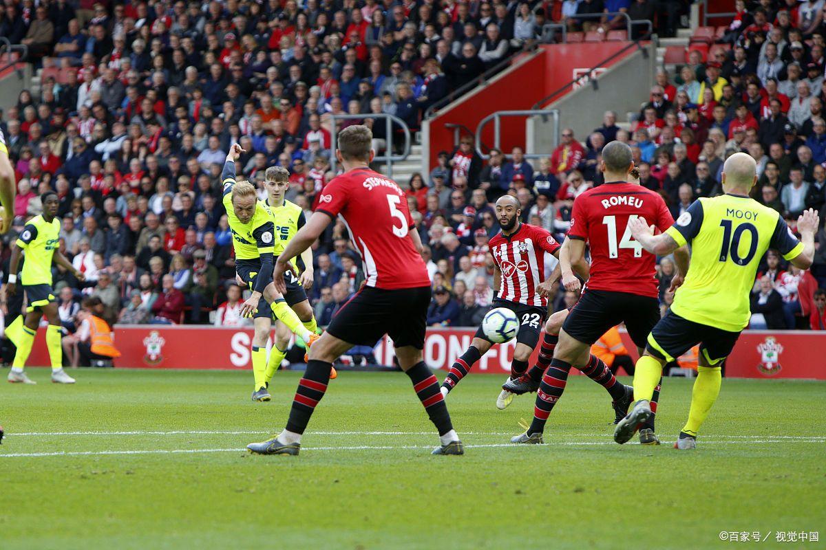 圣埃蒂安主场大败，里昂持续高歌()