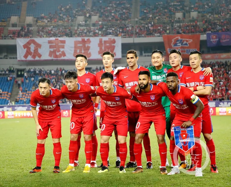 重庆斯威主场战胜河南建业，终止连败()