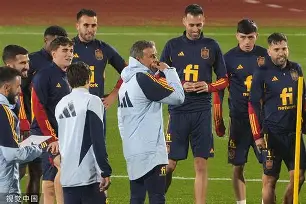 西班牙球队发挥出色，取得连胜领先积分榜()